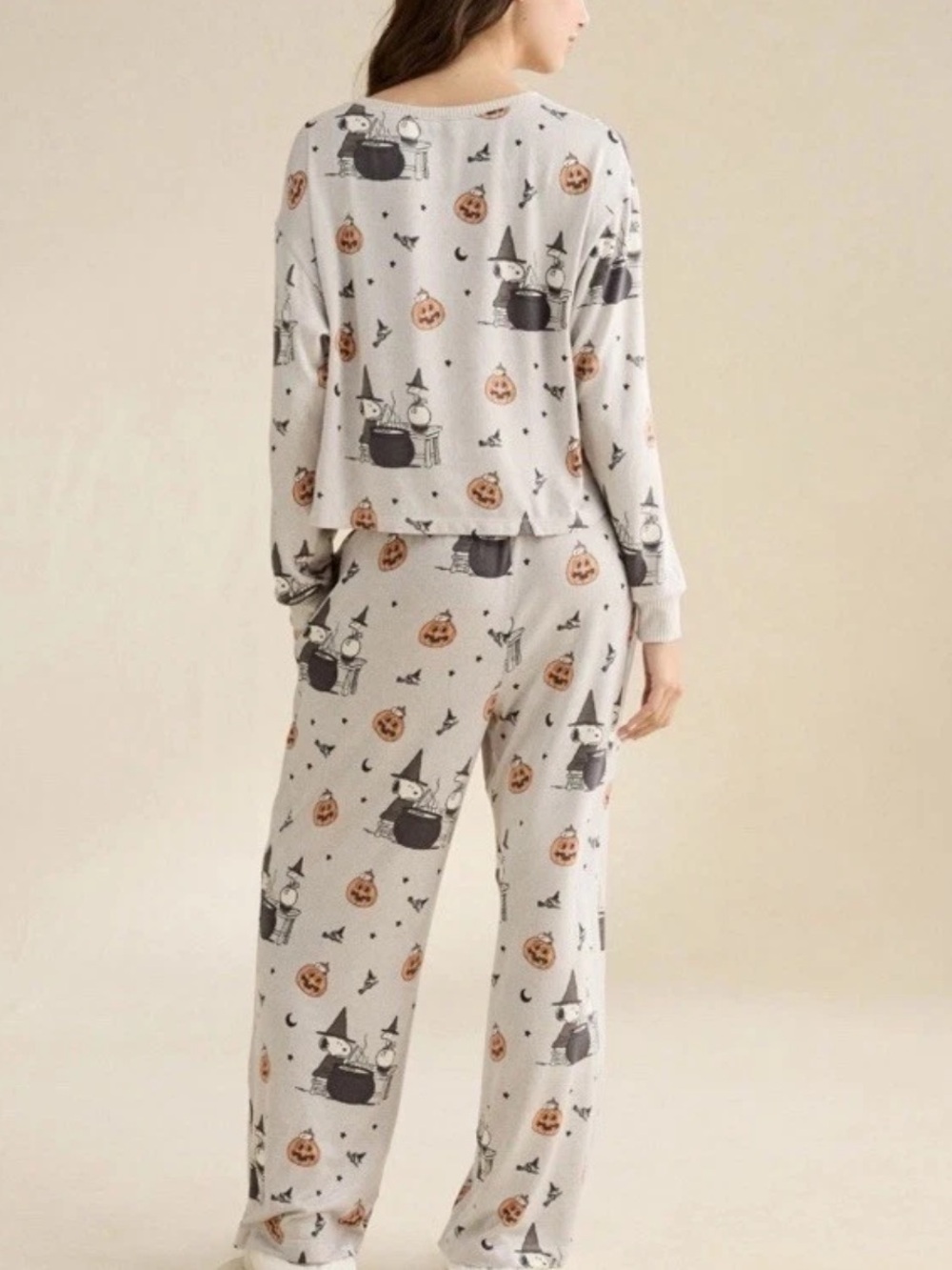 American Eagle AE  Snoopy Halloween Pajamas PJ & Matching Socks Set Medium New - Picture 3 of 6